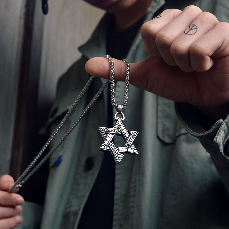 Men's Long Titanium Steel Hipster Versatile Personality Necklace
