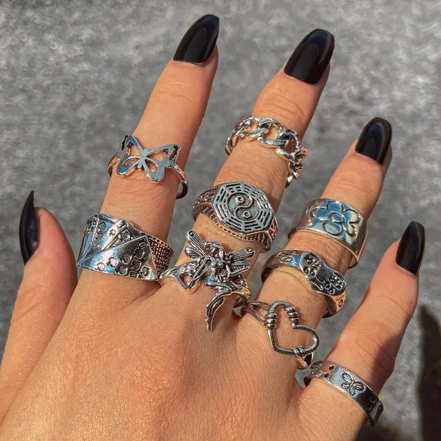 Alloy Chain Vintage Crying Face Poker Hollow Love Ring