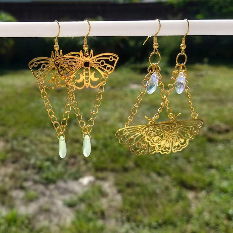 Gold Moth With Chain Drop-shaped Beads Full Of Fantasy Starry Earrings