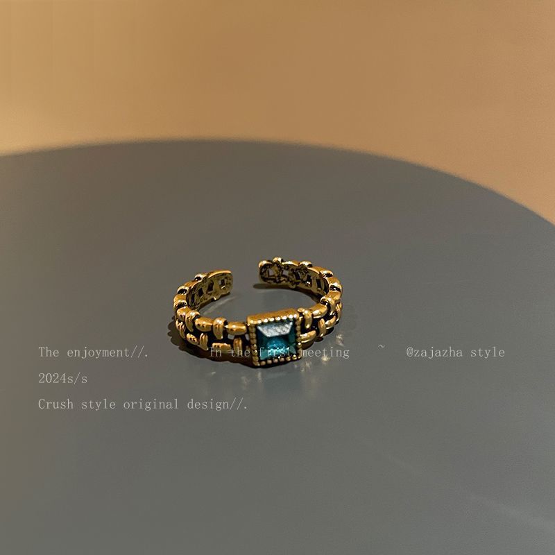 Chinese Style Flying Bird Love Heart-shaped Design Retro Distressed Ring