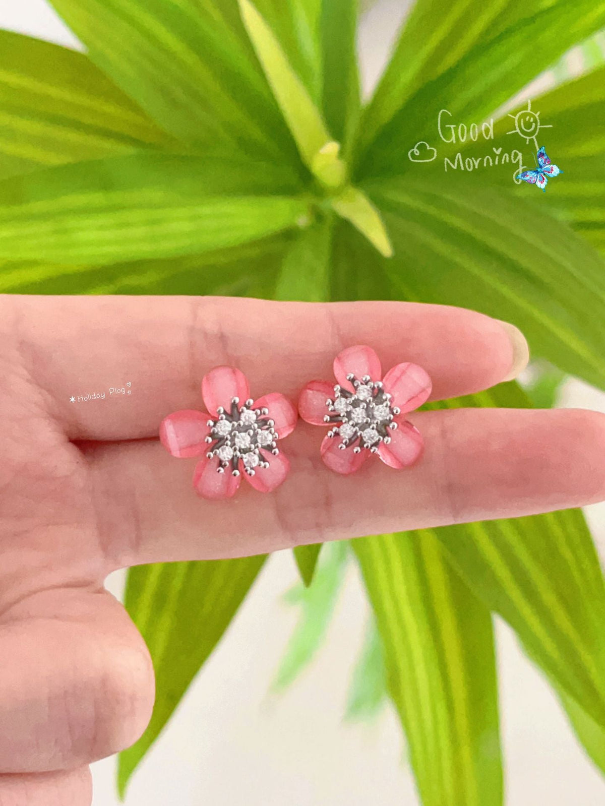 Women's Exquisite Small Sparking Zirconium Flower Light Luxury High-grade Vacation Style Earrings