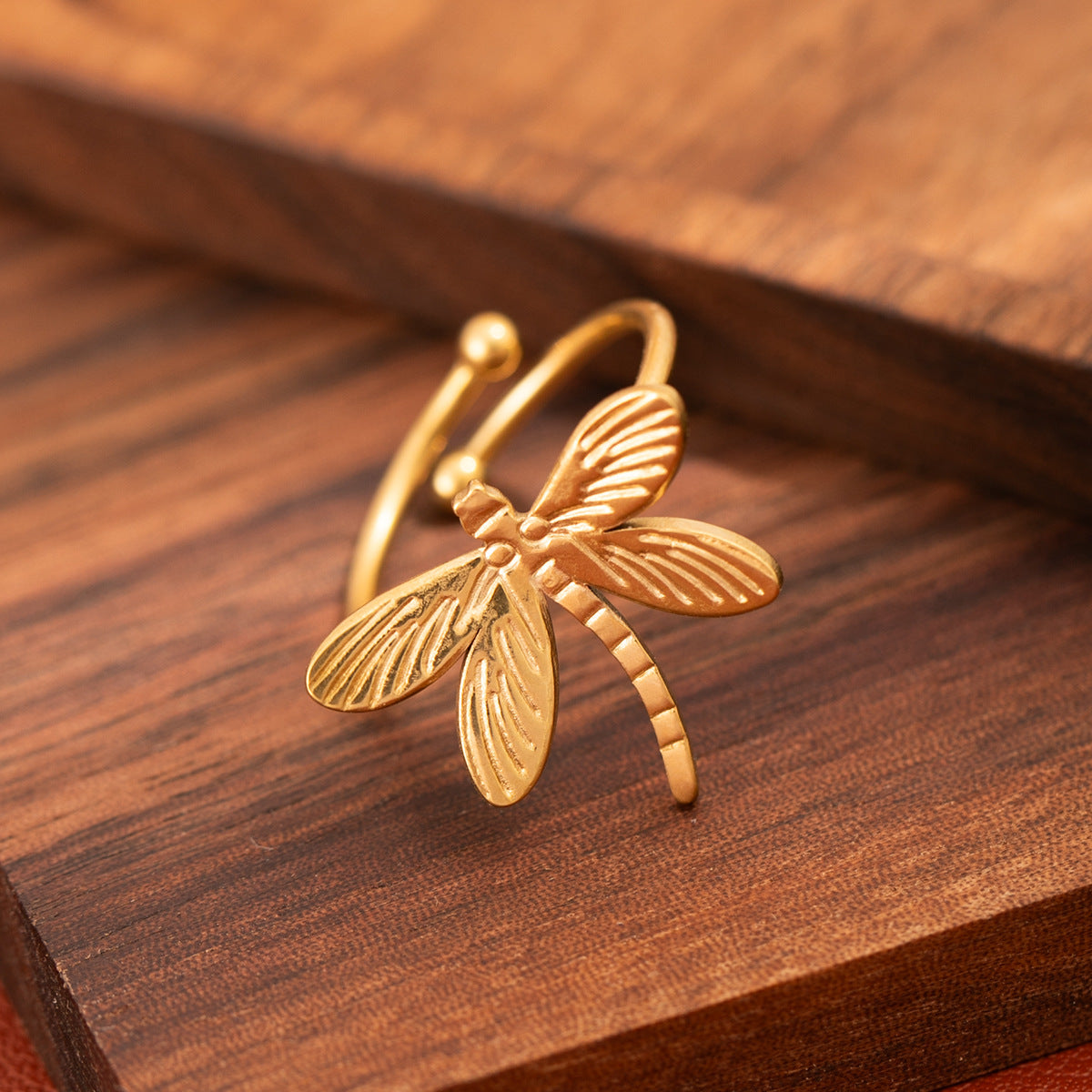 Open Female Mild Luxury Retro Titanium Steel Gold Three-dimensional Oil Rings