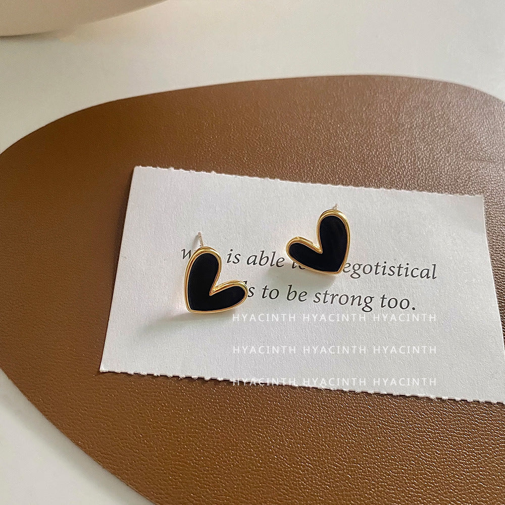 Women's Fashion Love Heart Light Luxury Sweet Everyday Joker Pearl White Earrings