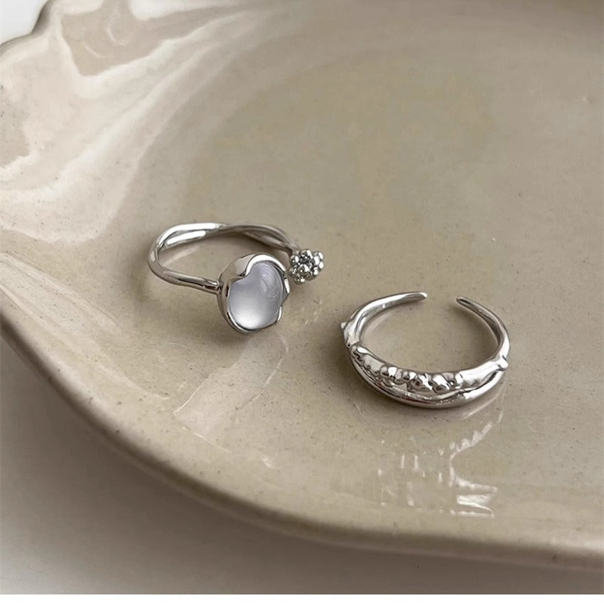 Women's White Chalcedony Flower Light Luxury Texture Gentle Small Little Finger Ring