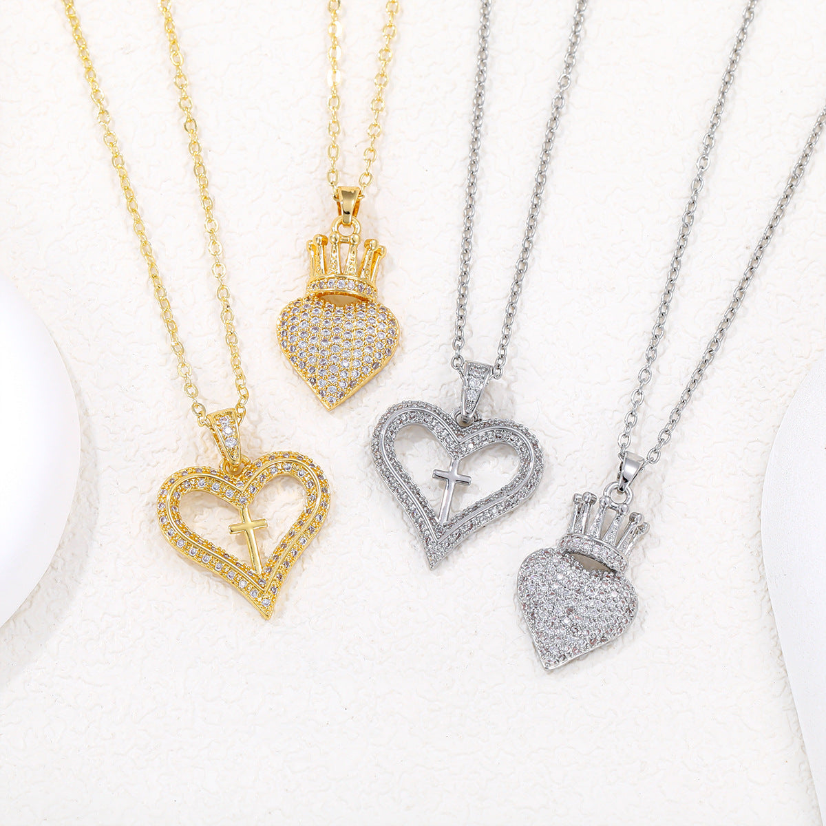 Copper Plated Gold Loving Heart Zircon Crown Clavicle Chain Rhinestone Pendant