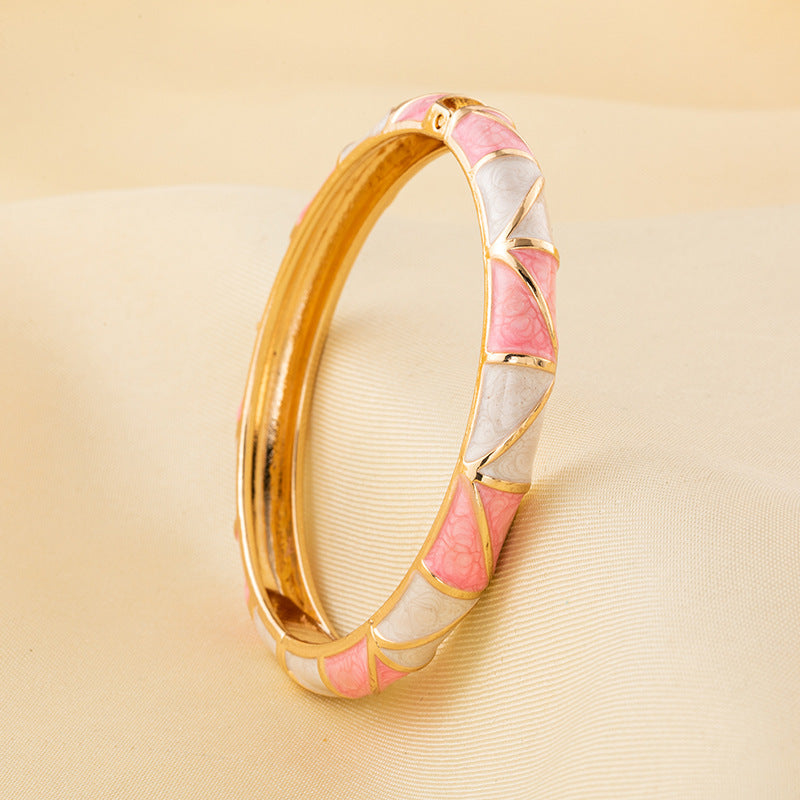 Old Tourist Souvenir Enamel Color Fine Bracelet
