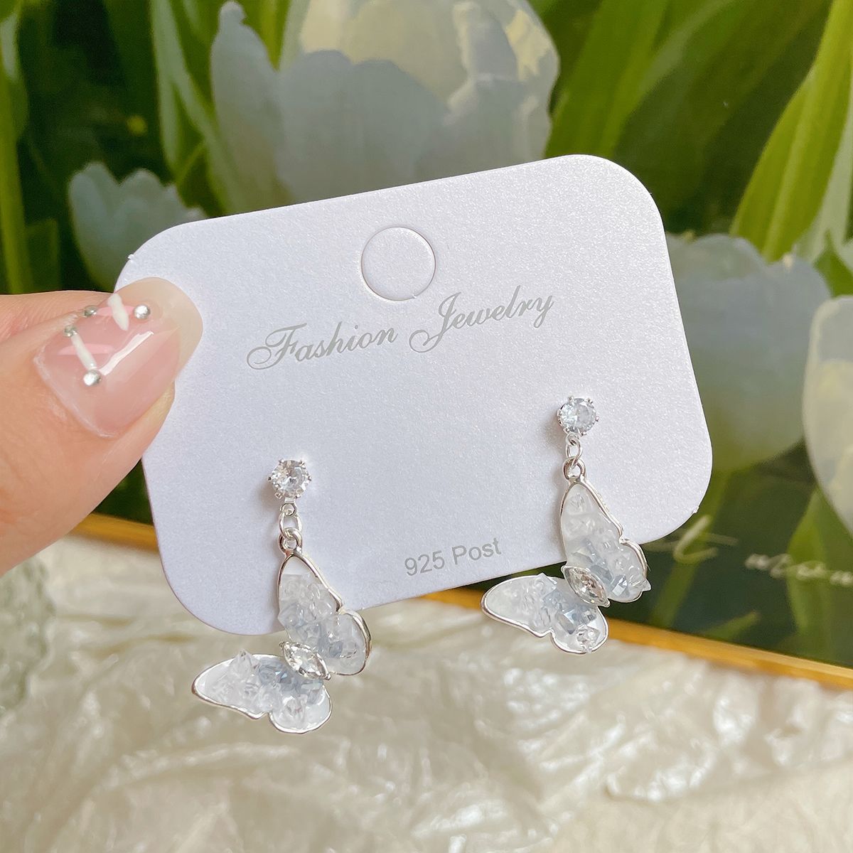 Women's Gradient Crystal Bow Sier Needle Light Luxury Pearl Butterfly Earrings