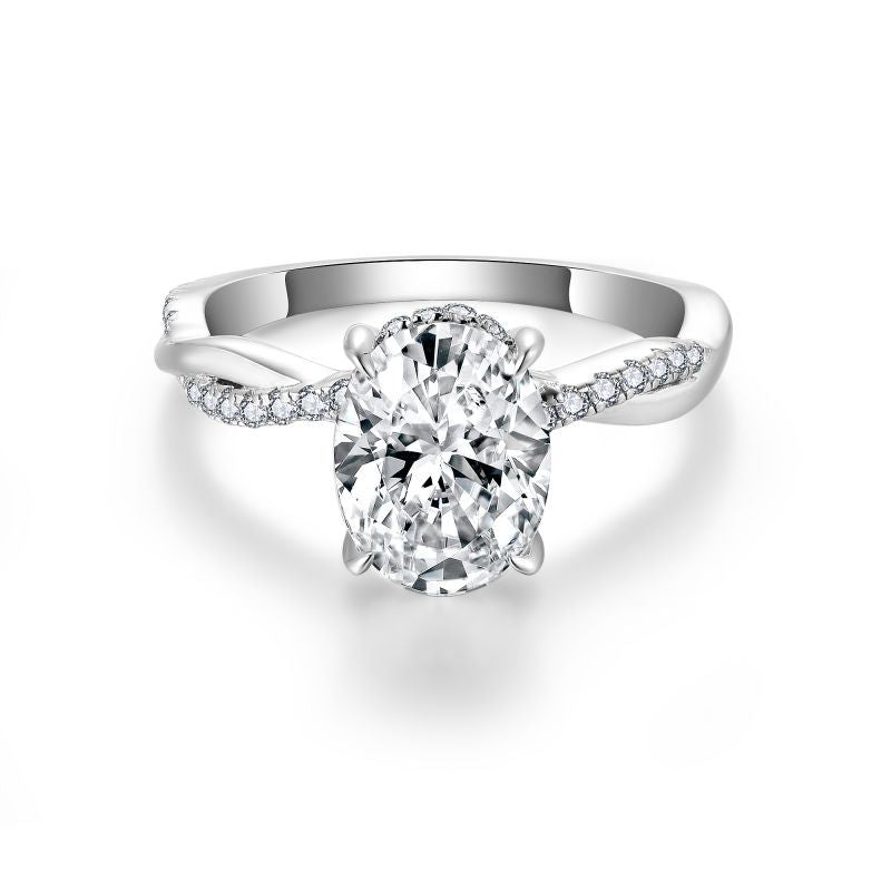Oval Moissanite Ring Set – Elegant Four-Prong Engagement Ring with Matching Stackable Band