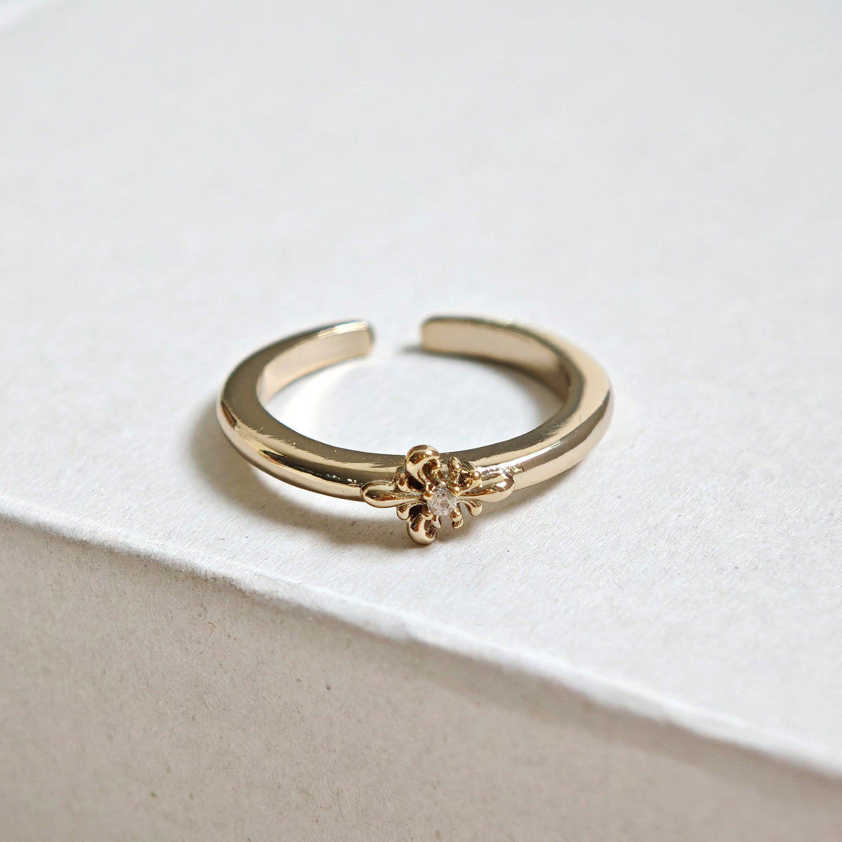 Women's Chinese Style Flower-de-luce Open-end Zircon Retro Affordable Luxury Simple Stylish Rings