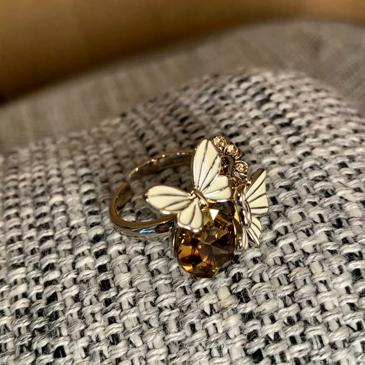 Women's Coffee Gold Retro Affordable Luxury Dripping Butterfly Diamond Open Niche Ring