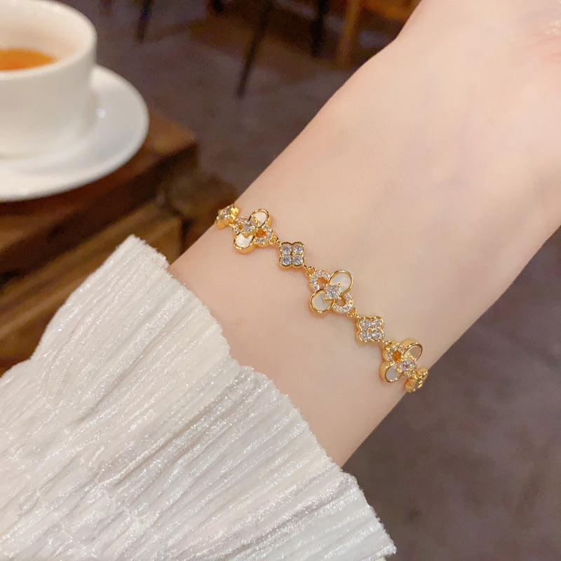 Affordable Luxury Fashion Zircon Four-leaf Flower Pull-out Bracelets