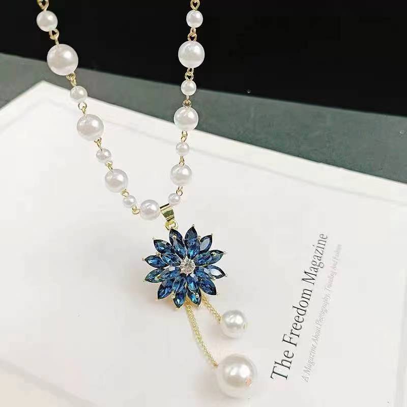 Women's Pearl Sweater Chain Long Design Niche Necklaces