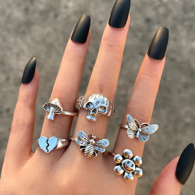 Alloy Chain Vintage Crying Face Poker Hollow Love Ring