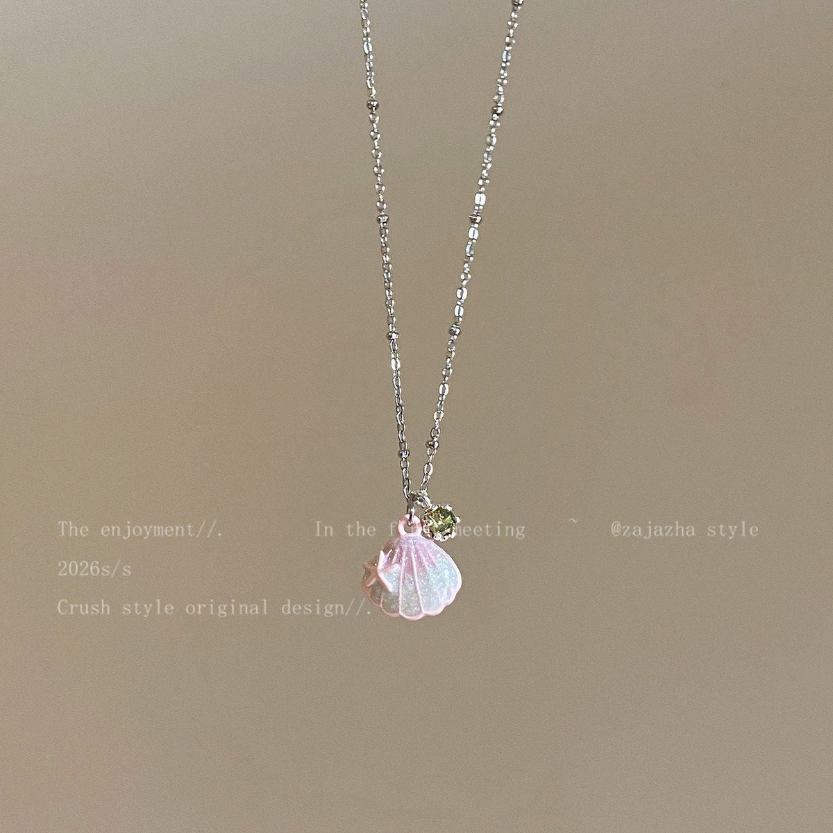 Women's Pearl Shell High-grade Light Luxury Minority Clavicle Necklace