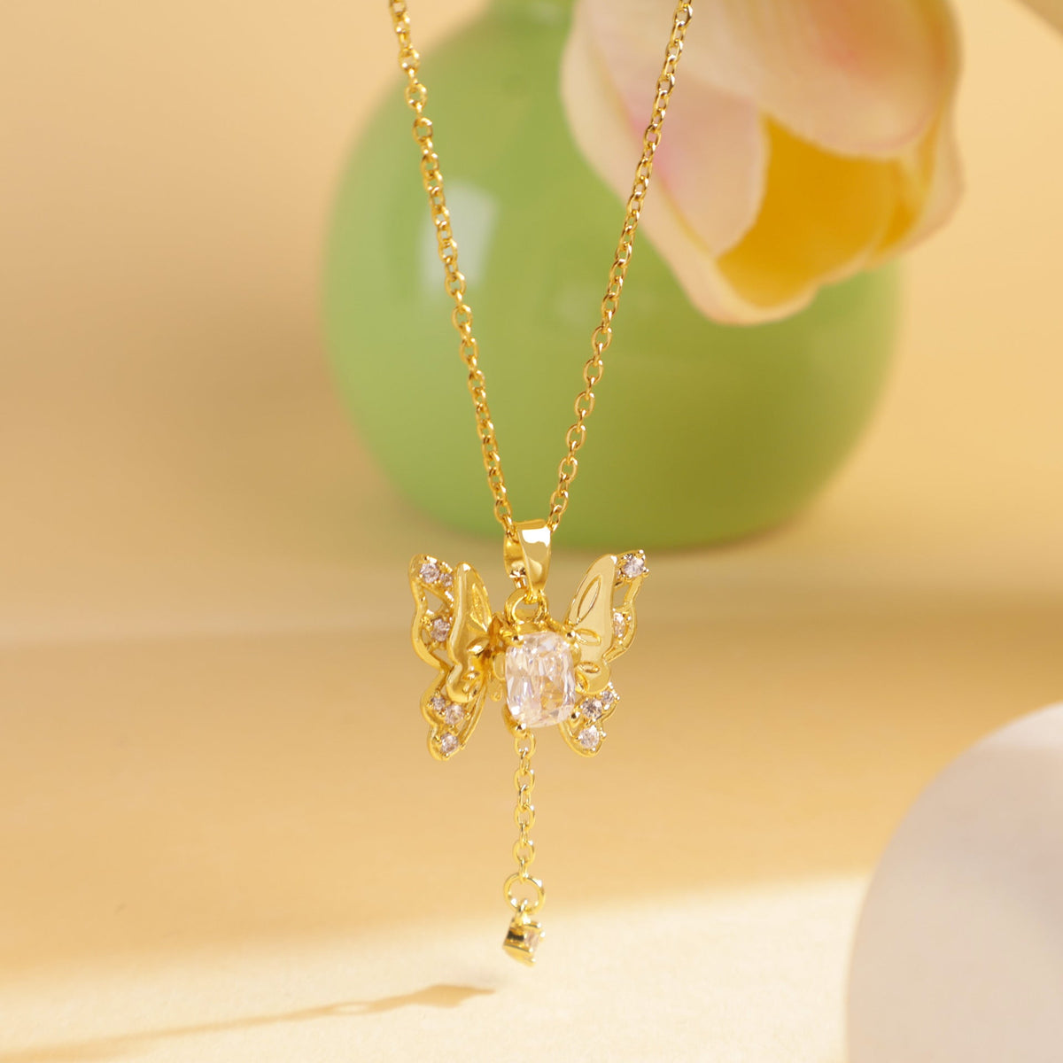 Women's Design Butterfly Drawable Special Interest Light Luxury High-grade Necklaces
