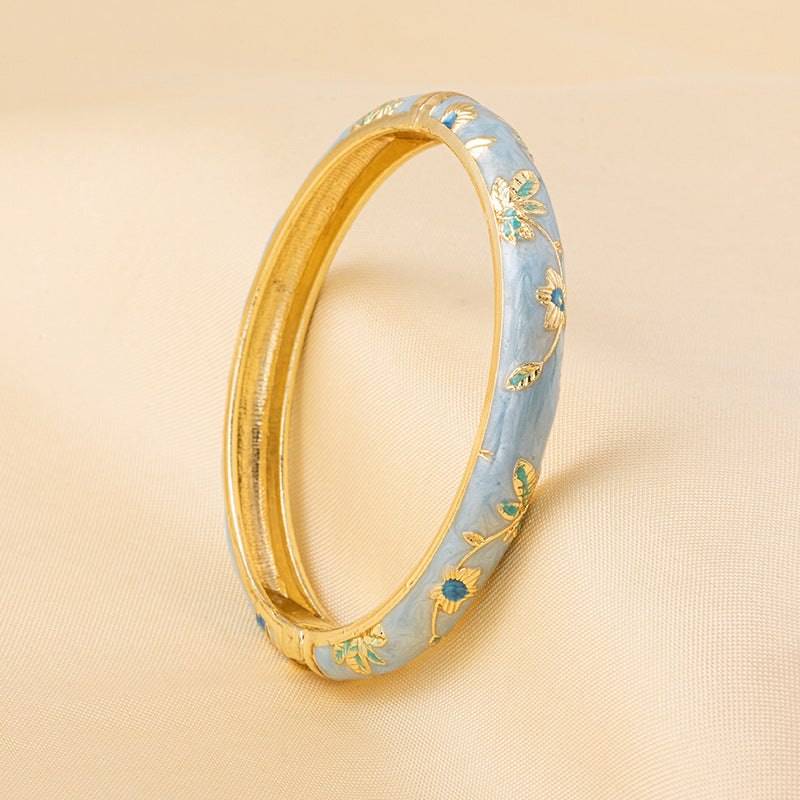 Open End Creative Special Travel Lady Bracelet