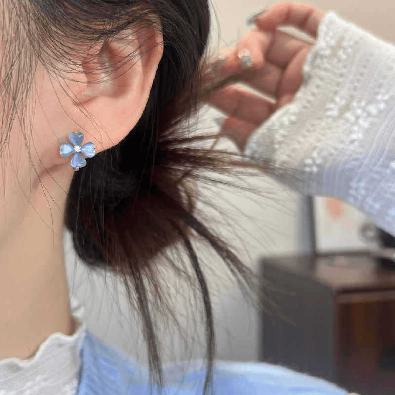 Women's Blue Clover Niche Design Summer Fresh Ear Earrings