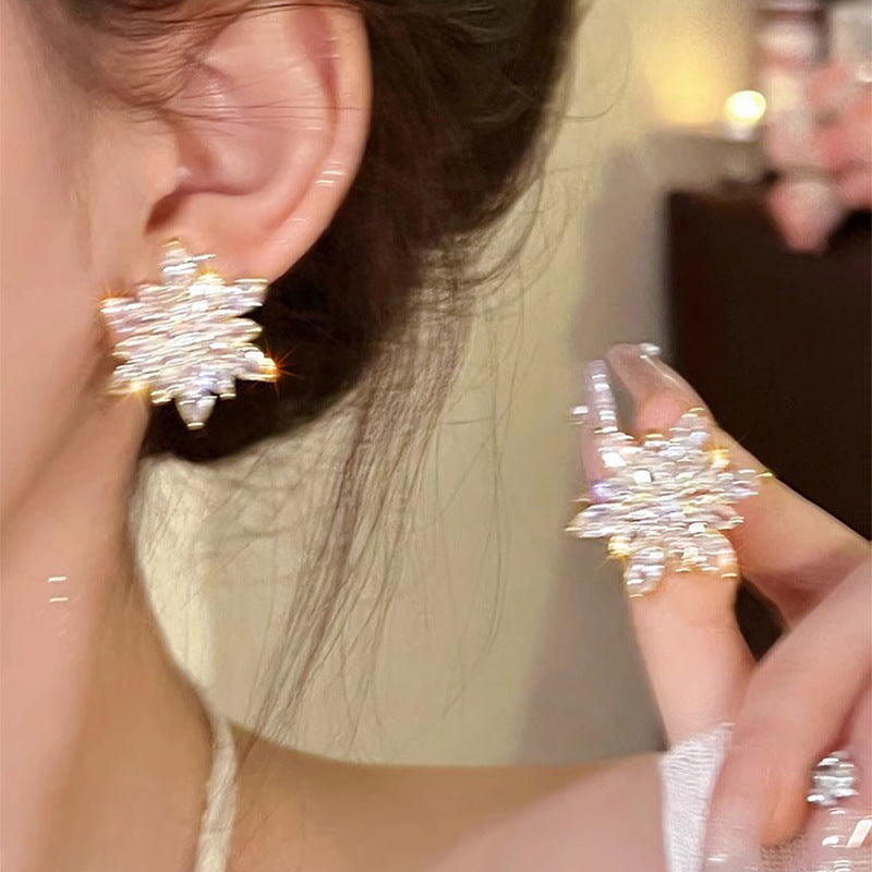 Women's Light Luxury Minority Crystal Snowflake Ear Trendy Design Super Flash Earrings