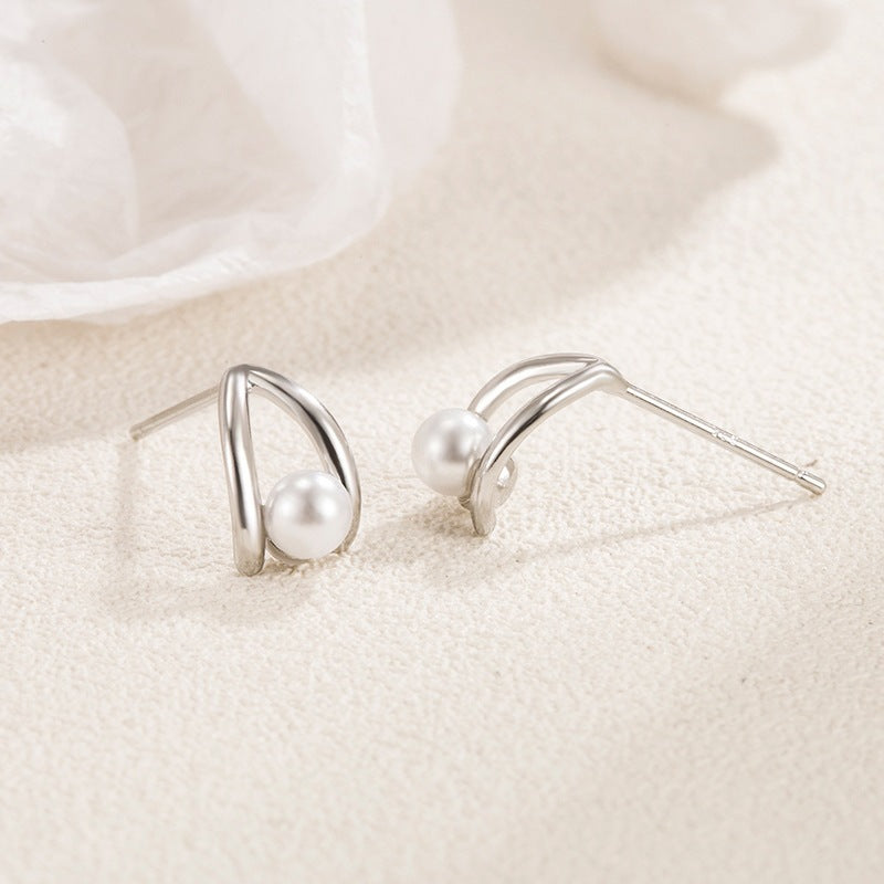 Women's Small Water Drop Pearl For French Entry Lux Stud Earrings