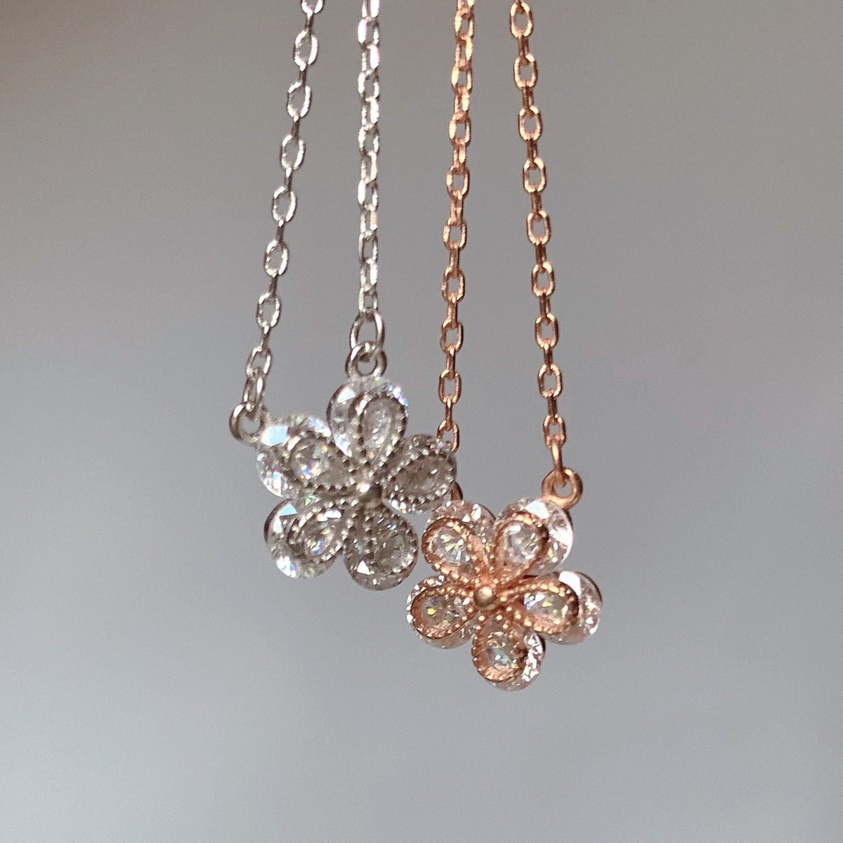 Women's Clavicle Chain Simple Light Luxury Niche Advanced Necklace
