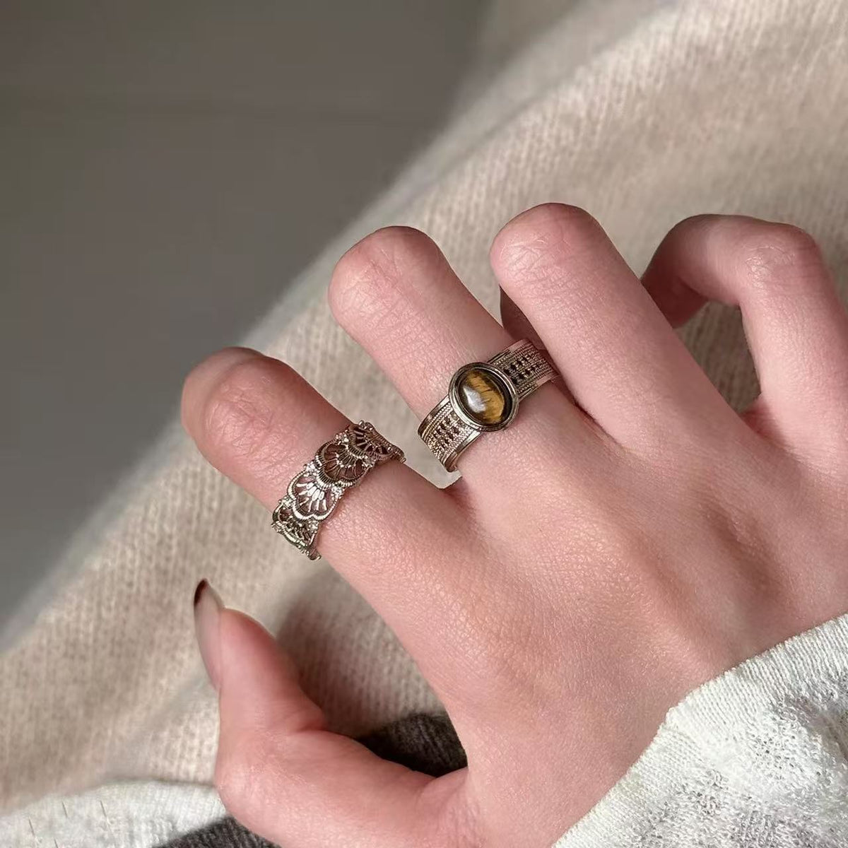Women's Hollow Carved For High-grade Design Exquisite Index Ring