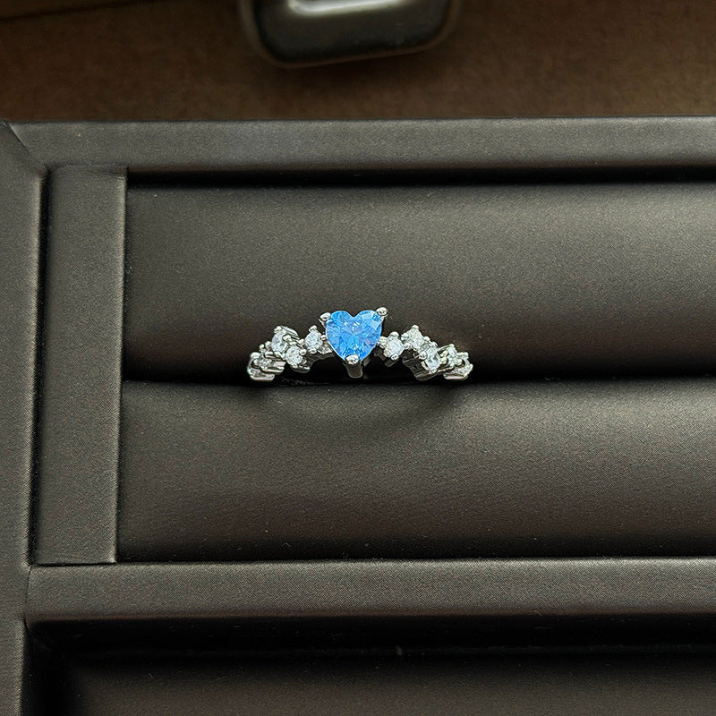 Cool Blue Zircon With Diamond Heart-shaped Oval Open Niche High Ring