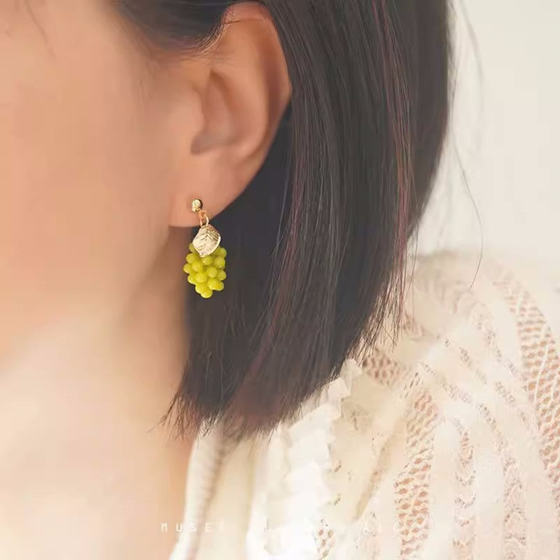Special Offer Pure Nail Small Kind Of White Fungus Green Earrings