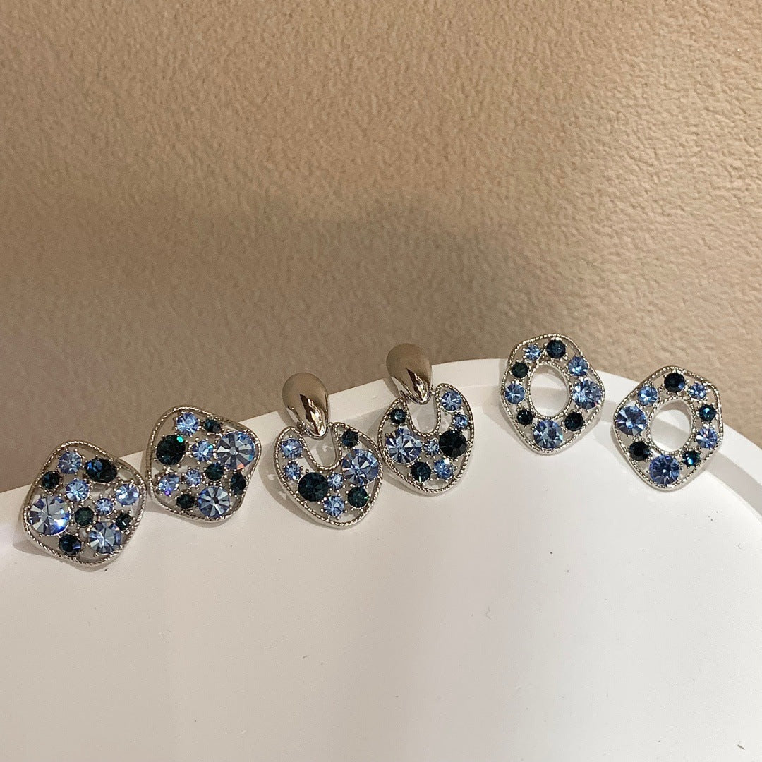 Style Exquisite Flashing Blue Diamond Female Geometric Heart Shape Oval Earrings