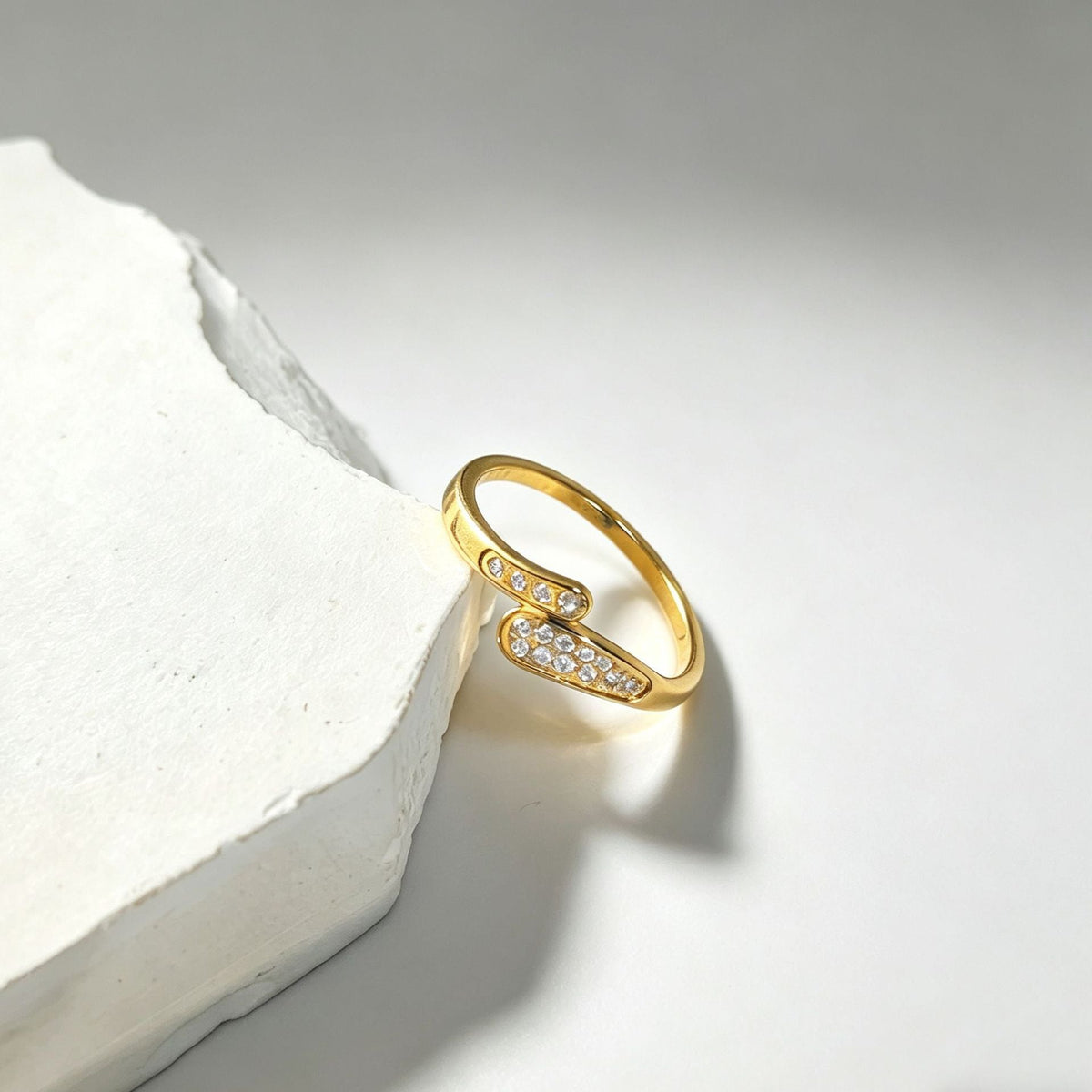 Women's Stainless Steel Style Light Luxury Fashion Ring