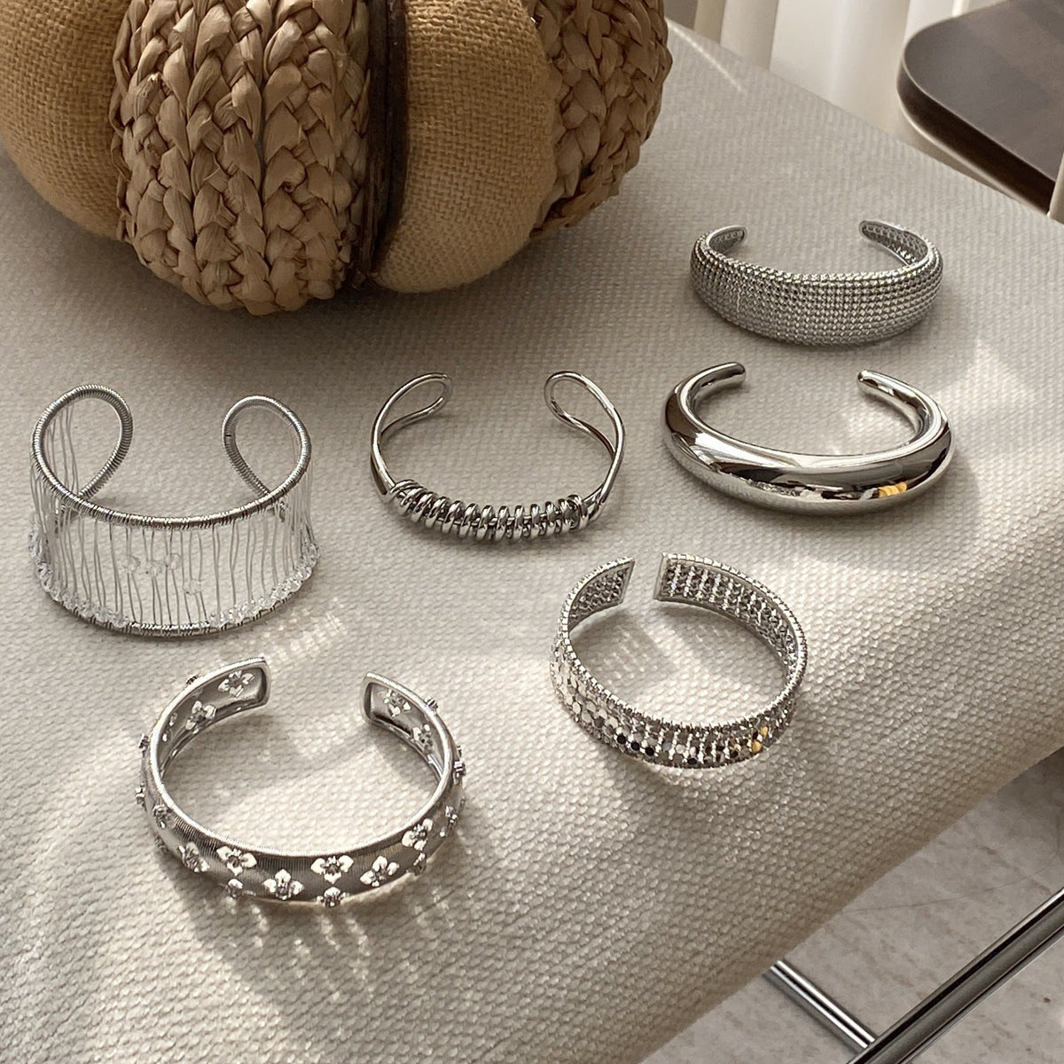 Women's Texture Collection Stylish Unique Temperament Twin Wear Rings
