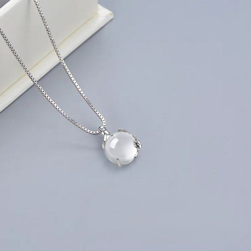 Women's Luxury Minority Elegant High Sense Chinese Plum Blossom Clavicle Chain Necklace