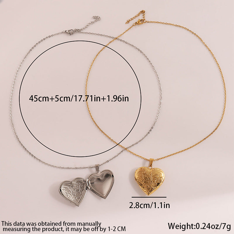 Women's Stainless Steel Heart-shaped High-grade Fashion Vintage Carved Frame Necklaces
