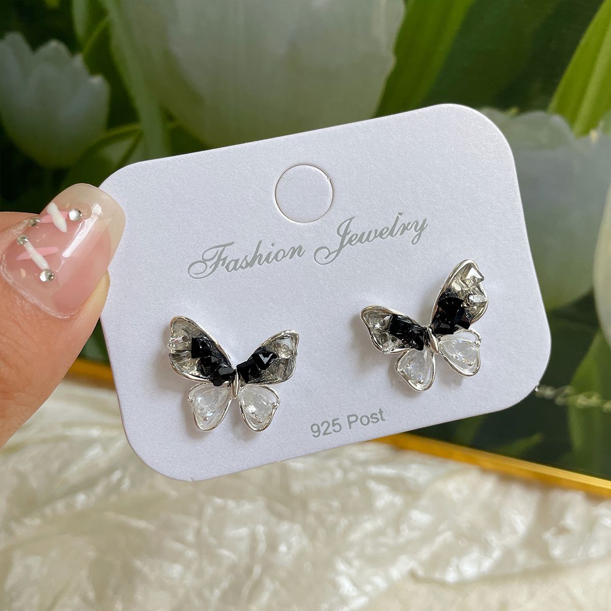 Women's Gradient Crystal Bow Sier Needle Light Luxury Pearl Butterfly Earrings