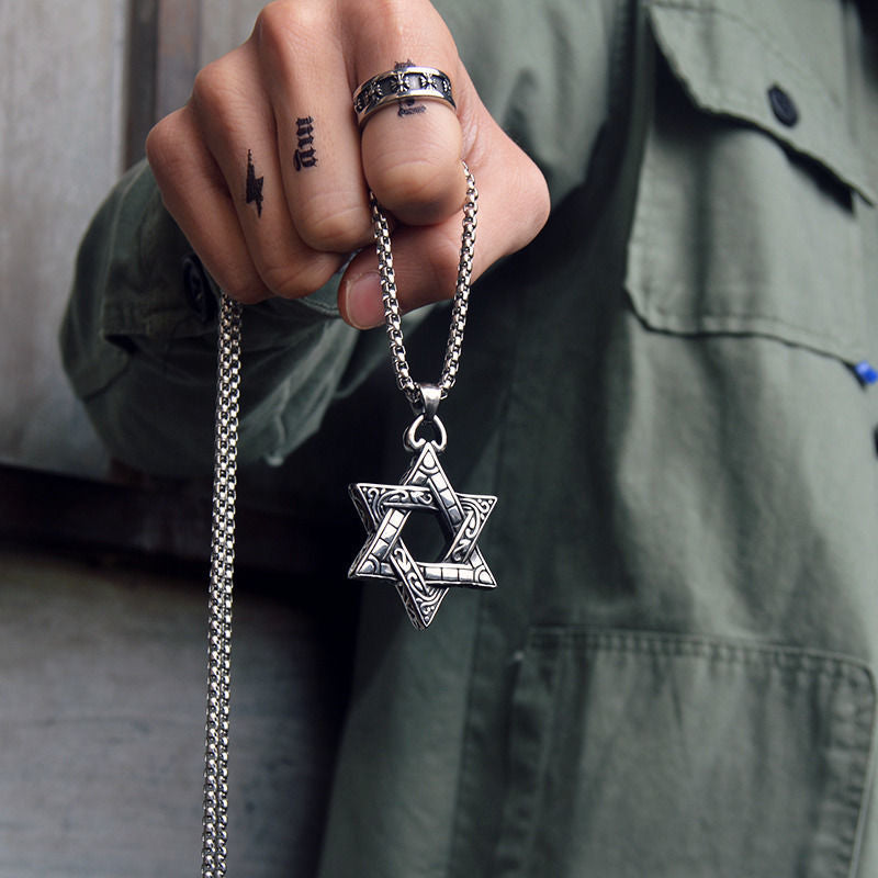Men's Long Titanium Steel Hipster Versatile Personality Necklace