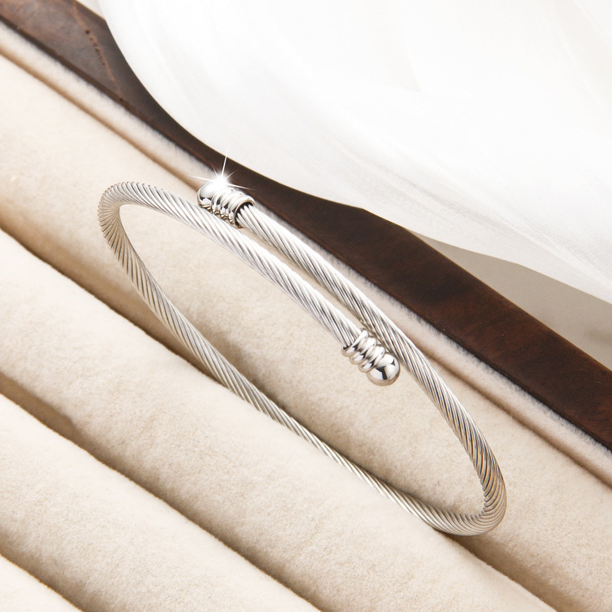 Gold Wire Rope Titanium Steel High-grade Bracelets