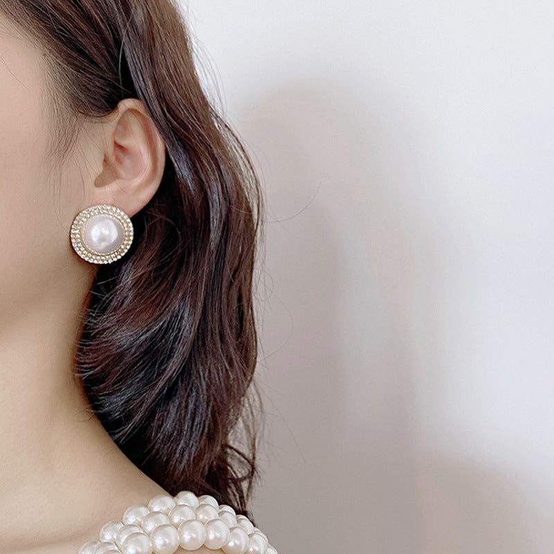 Women's High-grade Pearl Large French Style Retro Earrings