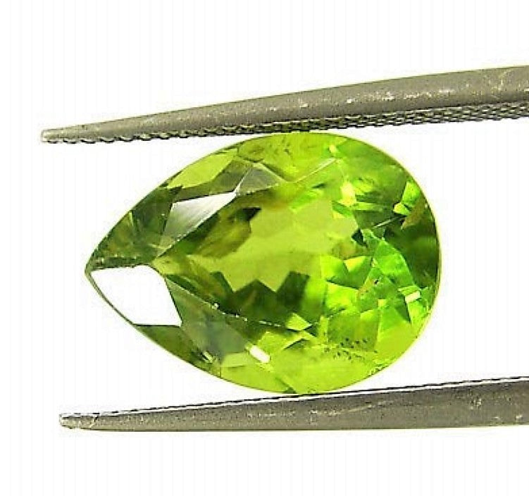 Peridot Pear Cut Tear Drop Gem Pakistan 6x4mm