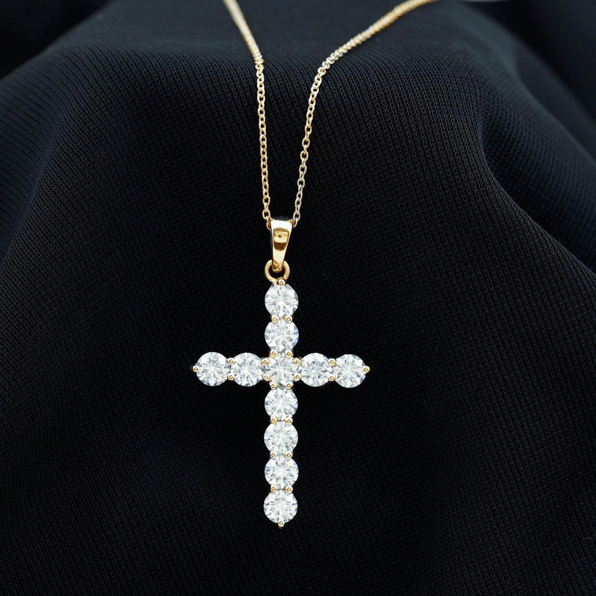 Certified Round Moissanite Cross Pendant Necklace