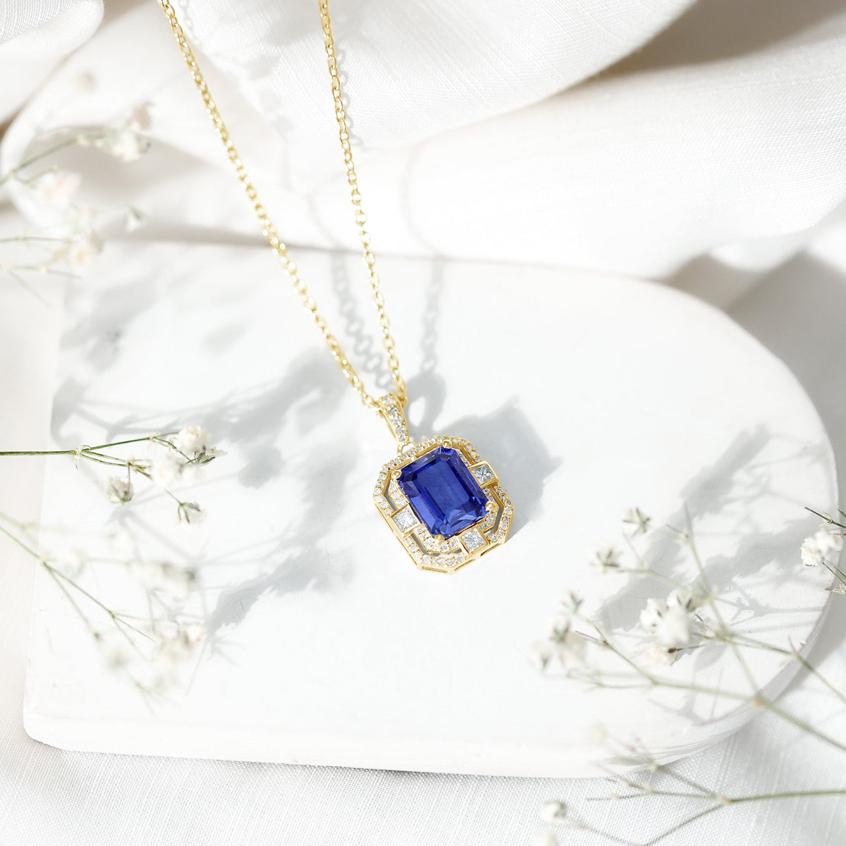 2.7 Carat Emerald Cut Lab Created Blue Sapphire Vintage Necklace with Diamond