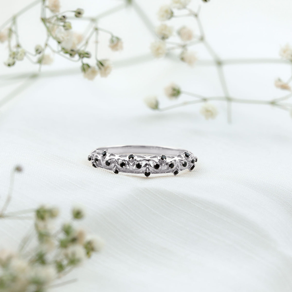 Round Cut Certified Black Onyx Filigree Wedding Band