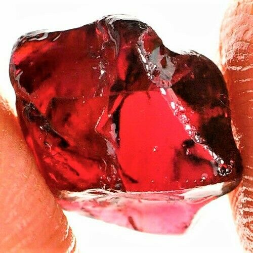 Rhodolite Garnet Rough Facet Burmese Red 6 ct Raw Gem