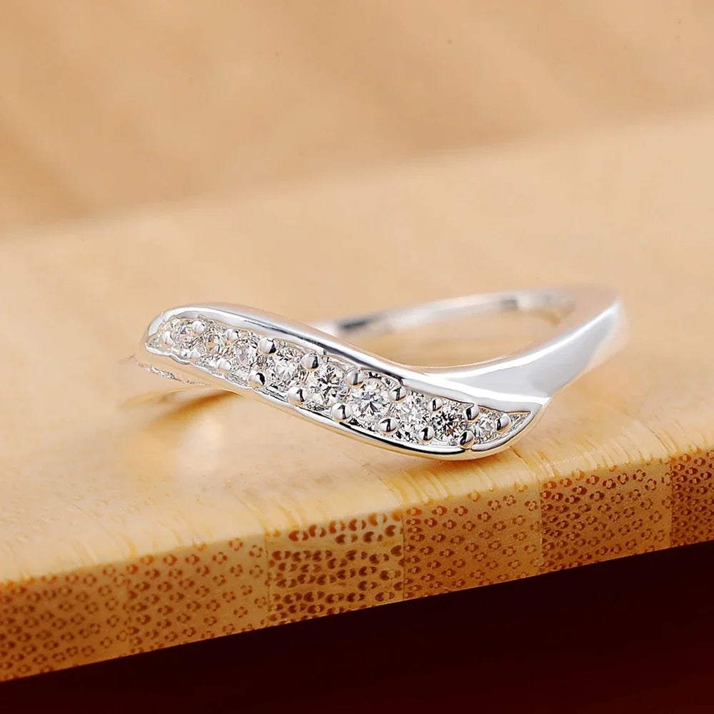 925 Sterling Silver Crystal Diamond Rings for Women Fashion Elegant Wedding Accessories Party Gifts Charms Fine Jewelry