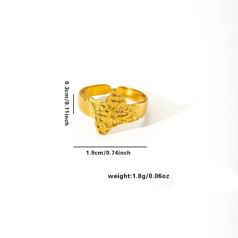 Wholesale High End Waterproof Three-dimensional M Letter Hollow Stainless Steel Finger Ring Trendy for Women Personalize Jewelry