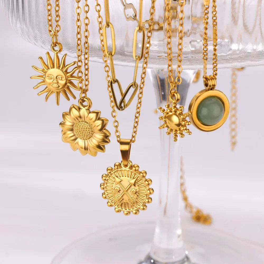 Stainless Steel Sun Sunflower Pendant Necklace For Women Gold Color Round Charm Clavicle Chain Necklaces Fashion Jewelry Gift