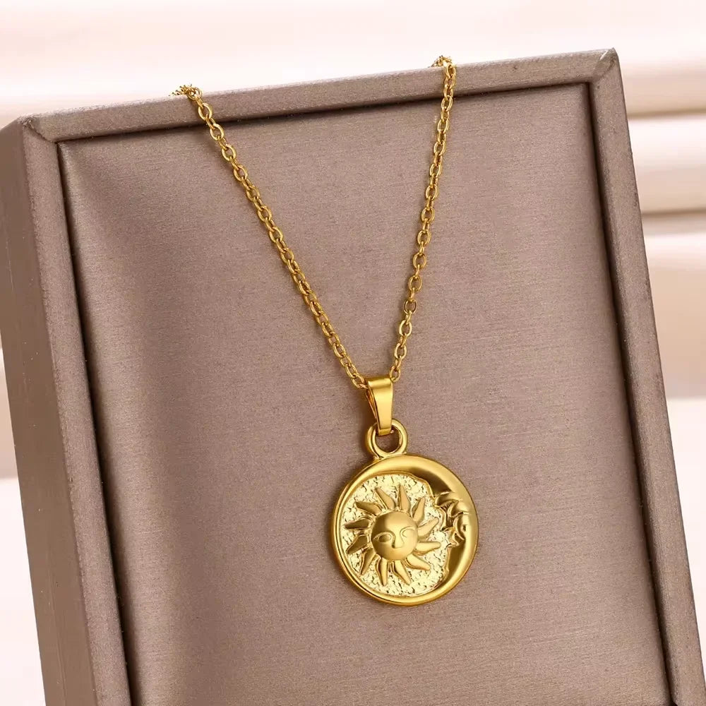 Stainless Steel Sun Sunflower Pendant Necklace For Women Gold Color Round Charm Clavicle Chain Necklaces Fashion Jewelry Gift