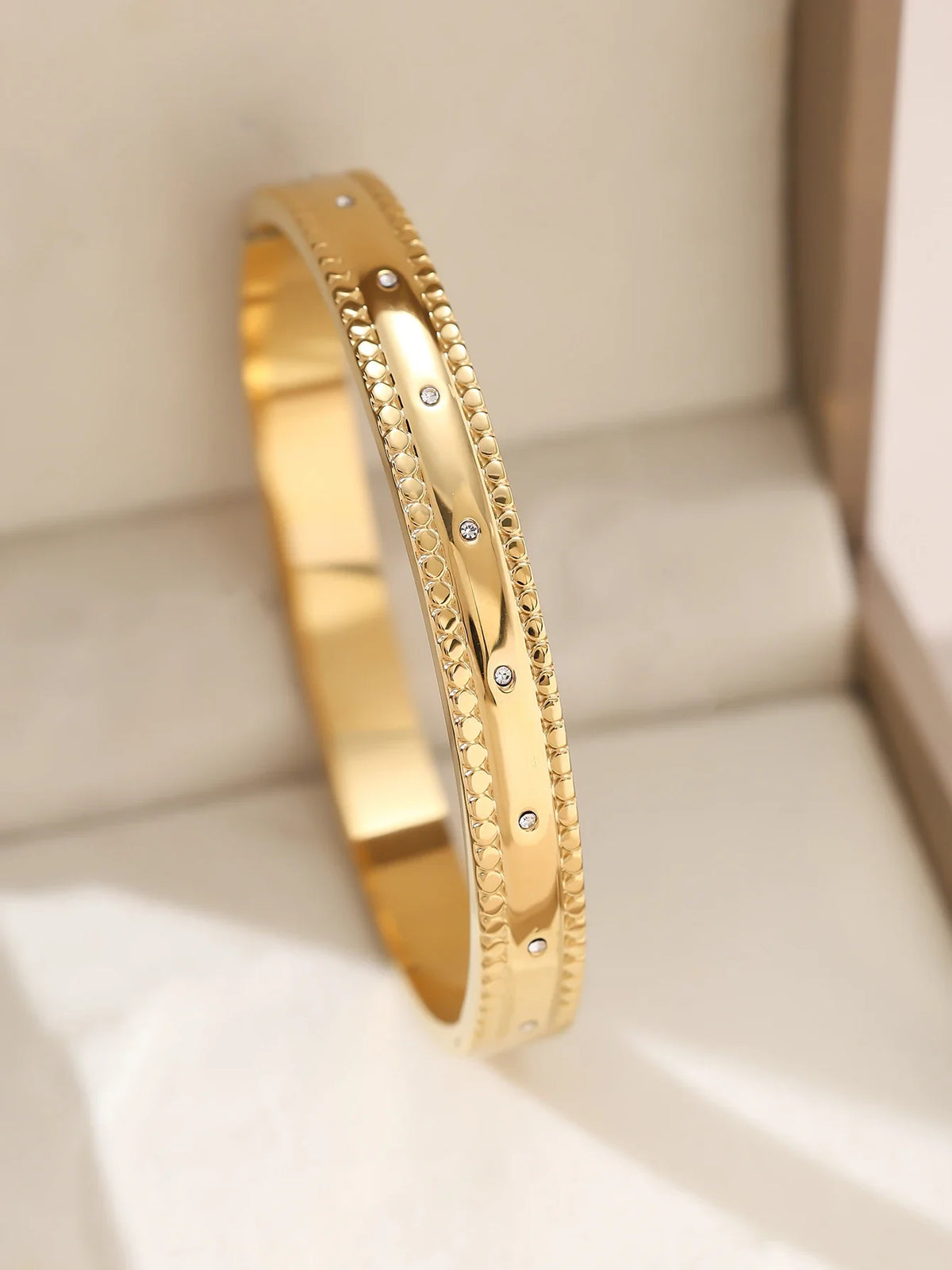 18K gold-plated stainless steel non fading gold bracelet - durable and fashionable jewelry accessory, suitable for holiday gifts