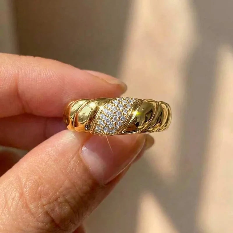 925 Sterling Silver Fashion Women's Rings Luxury Paved Crystal Cubic Zirconia Hip Hop Girls Finger-rings Versatile Fine Jewelry