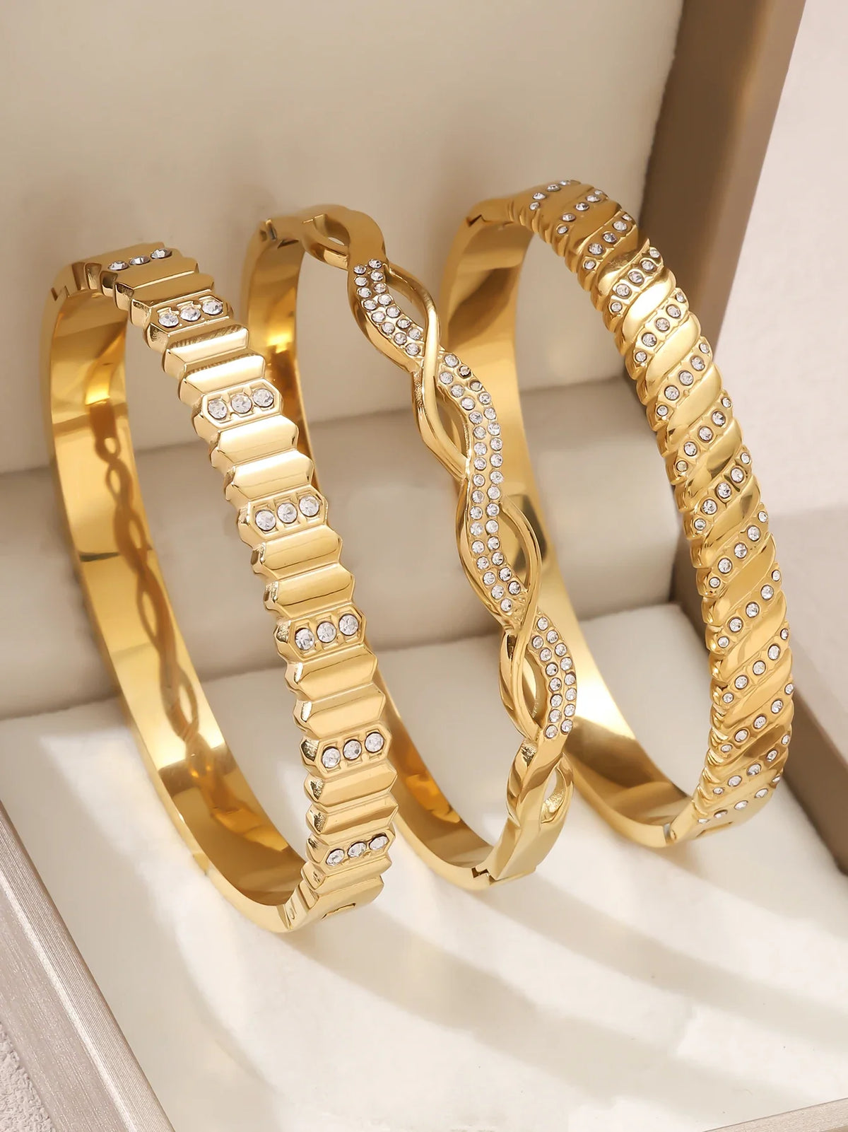 1pieces/set women's wedding jewelry party holiday Valentine's Day gift stainless steel bracelet plated with 18K gold bracelet