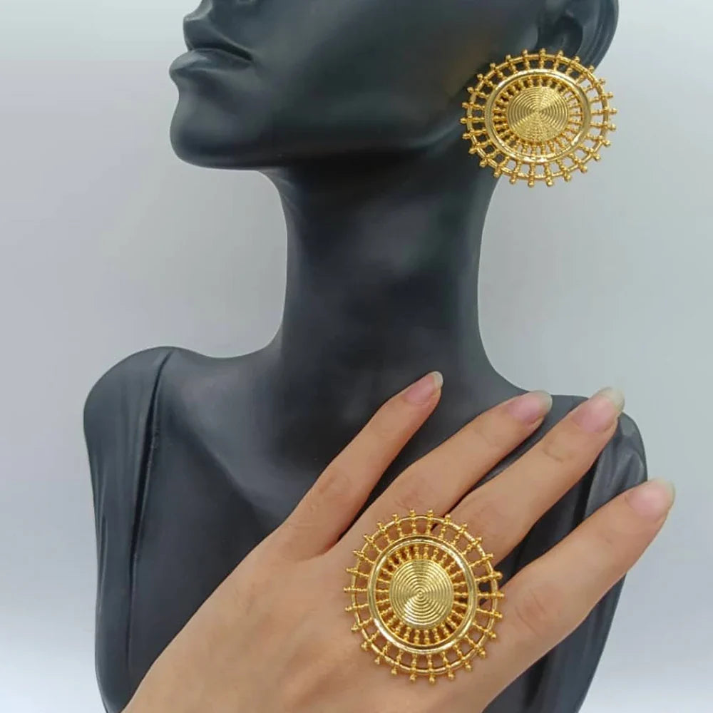 Fashion Earrings and Ring Jewelry Set 18k Gold Plated Hoop Earrings and Finger Ring 2Pcs Set for Engagement Party Gift Accessory