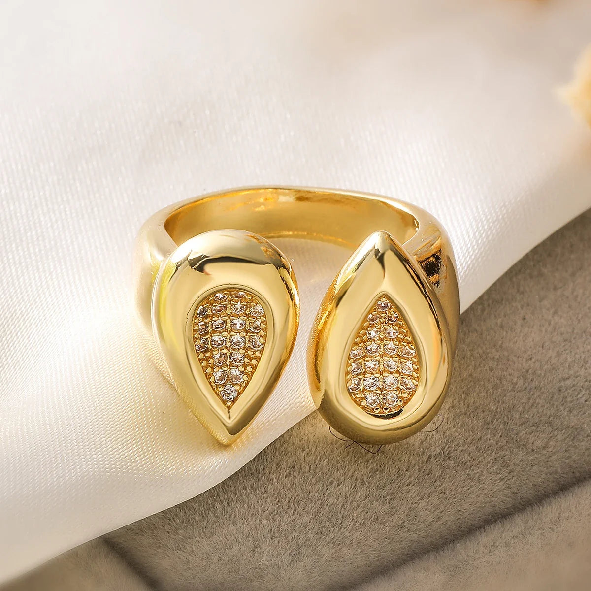 NEWBUY High Quality AAA CZ Zircon Inlay Copper Wedding Jewelry Unique Design Open Rings For Elegant Women Size Adjustable